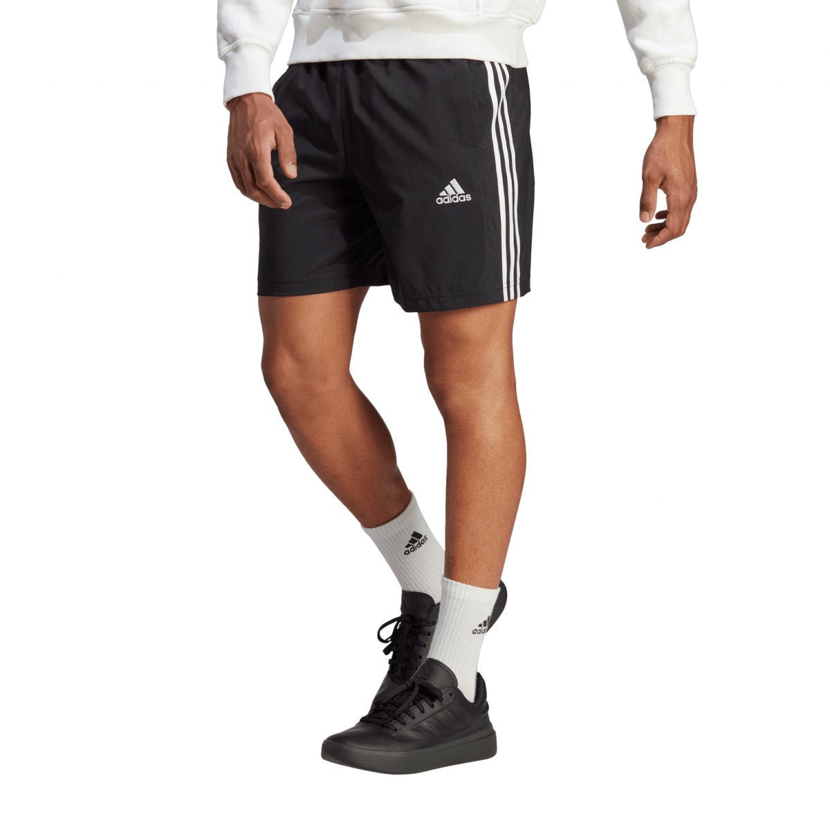 Short Adidas Essentials Chelsea 3 Franjas IC1484